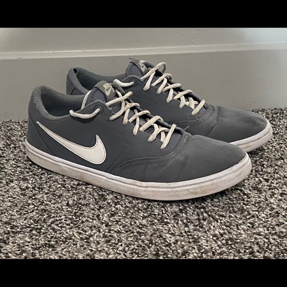 Nike Other - Nike SB Gray White Skate Casual Shoes Unisex
